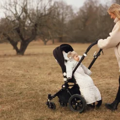 Geggamoja Till Vagnen<Åkpåse Mrs Mighetto Flower forest