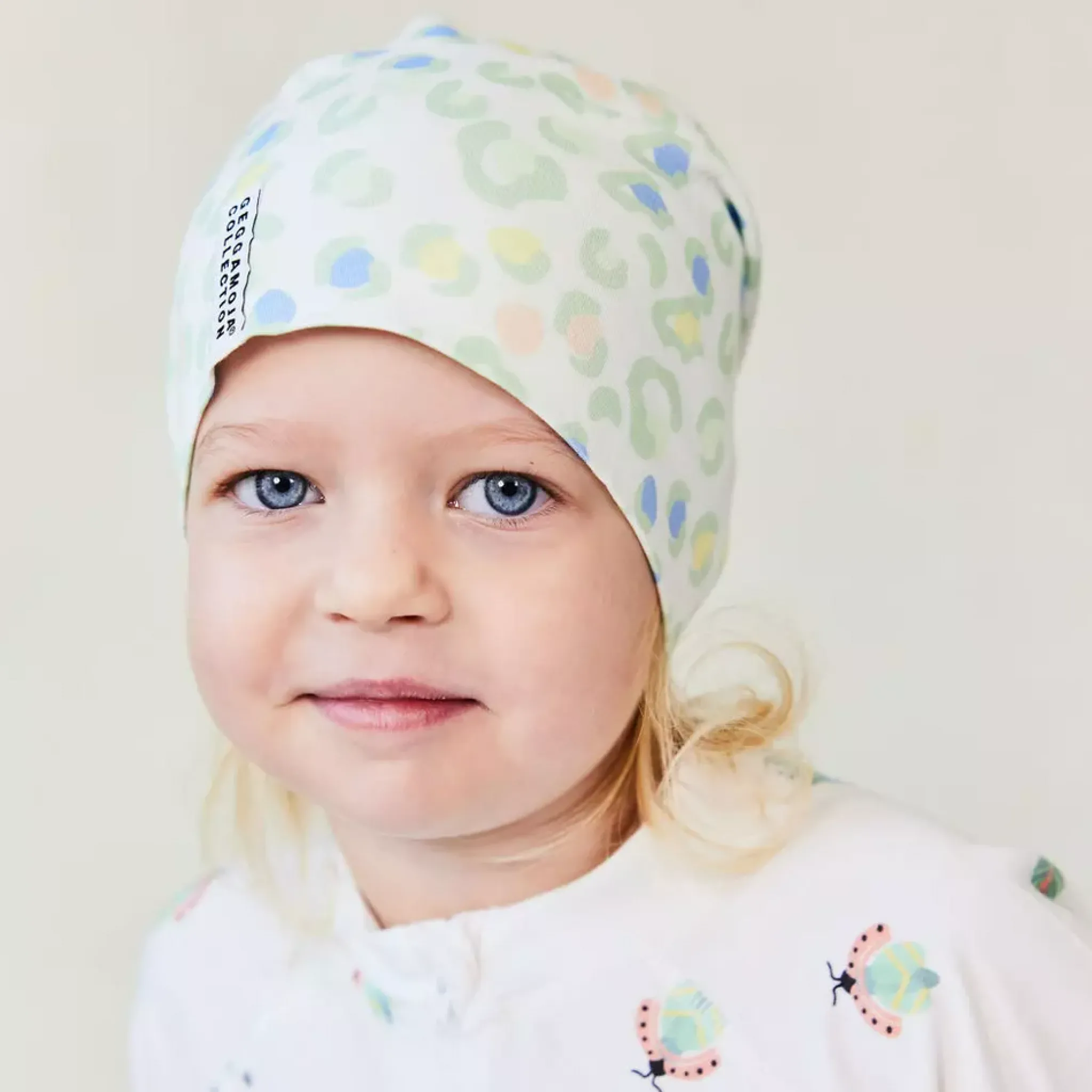 Barn Geggamoja Tunna Mössor|Bambukläder<Mössa Bambu Leo Multi