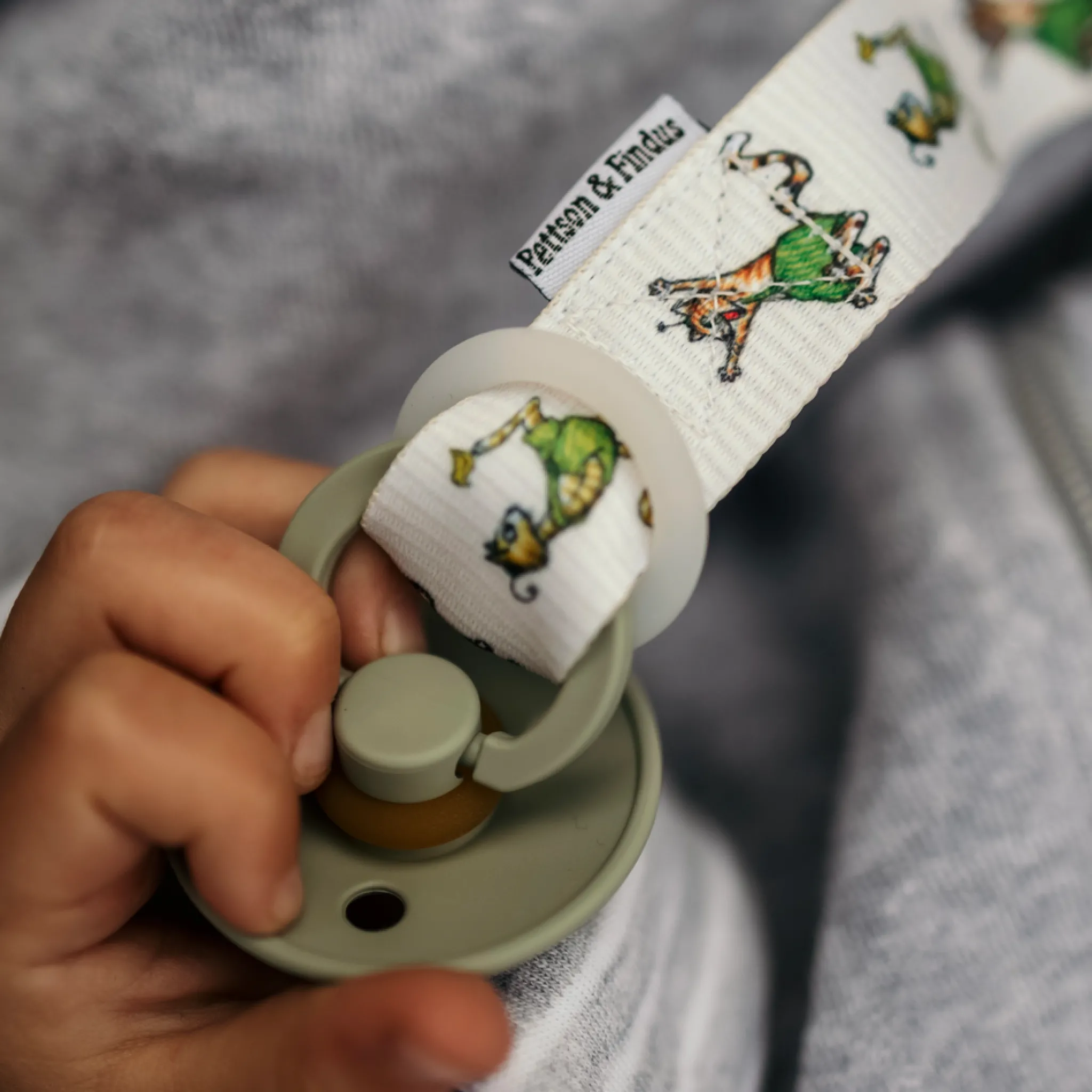 Geggamoja Napphållare<Napphållare Pettson och Findus