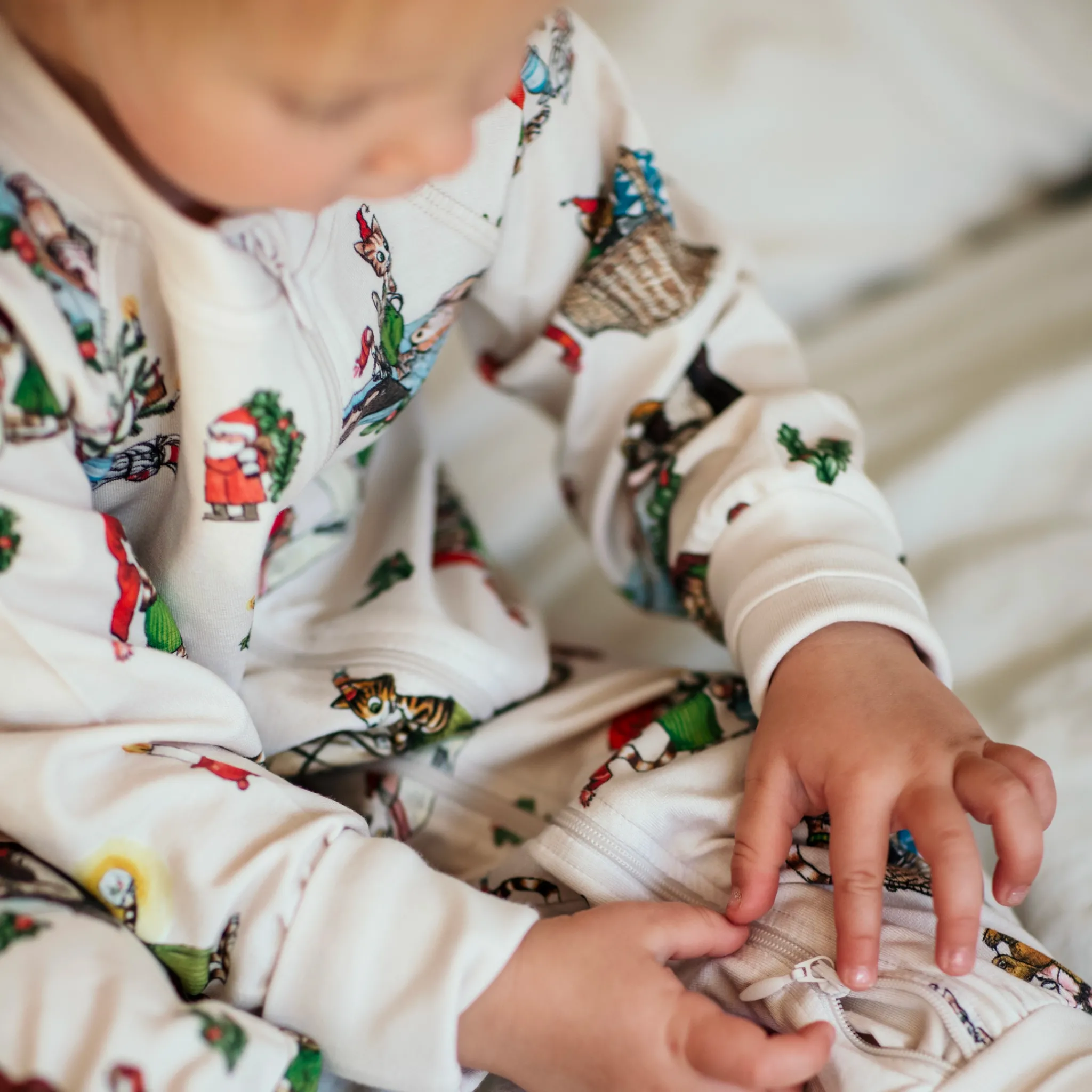 Barn Geggamoja Pyjamas Heldräkt<Pyjamas Pettson och Findus Beige -Julpyjamas