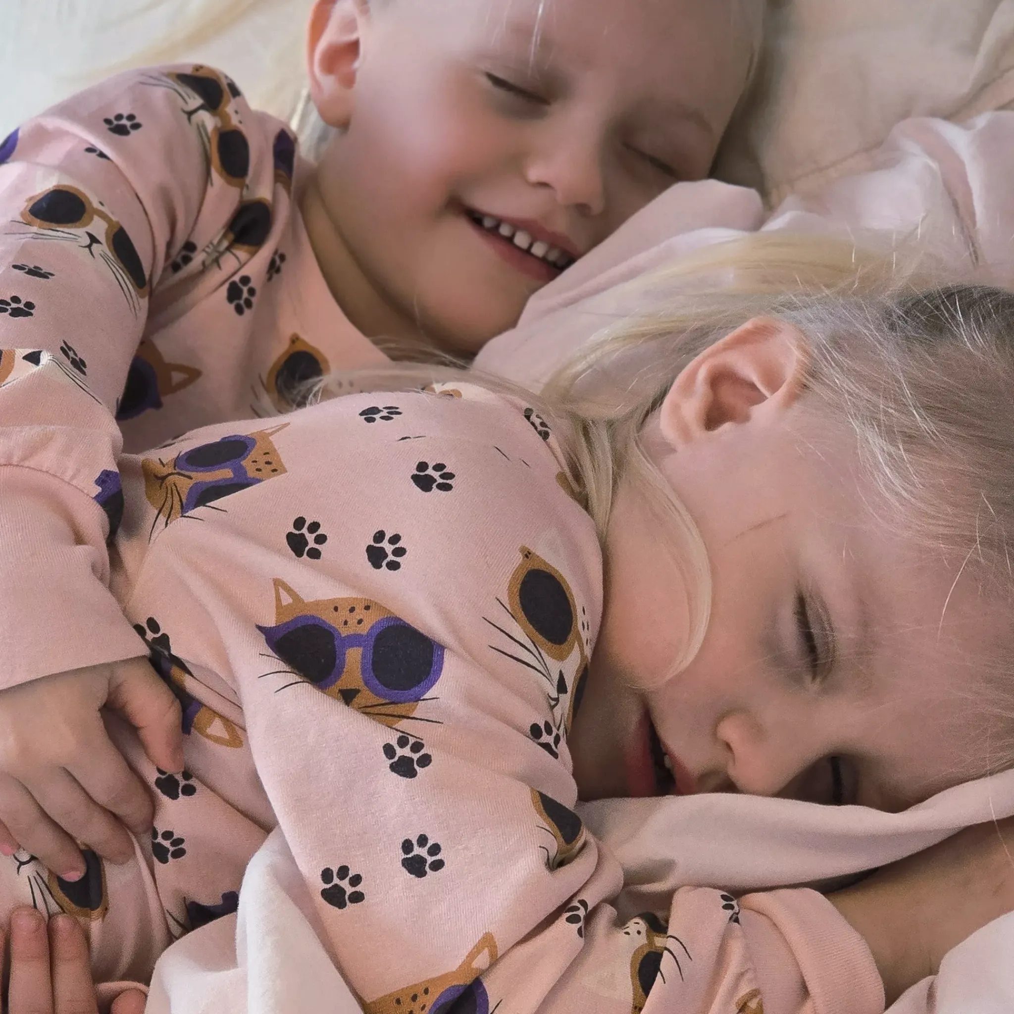 Barn Geggamoja Pyjamas Tvådelad|Bambukläder<Pyjamas tvådelad Bambu Cool Cats Rosa