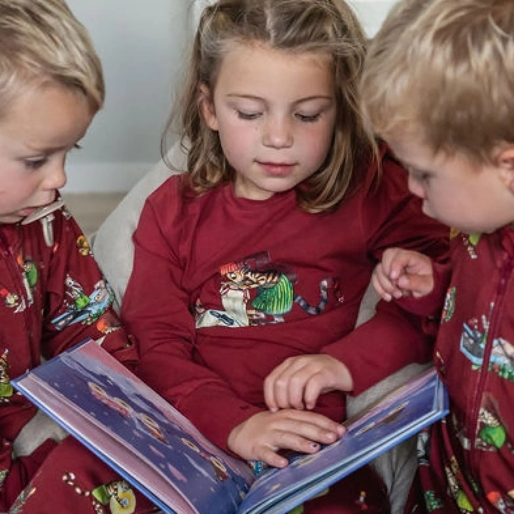 Barn Geggamoja Pyjamas Tvådelad<Pyjamas tvådelad Pettson och Findus Röd - Julpyjamas