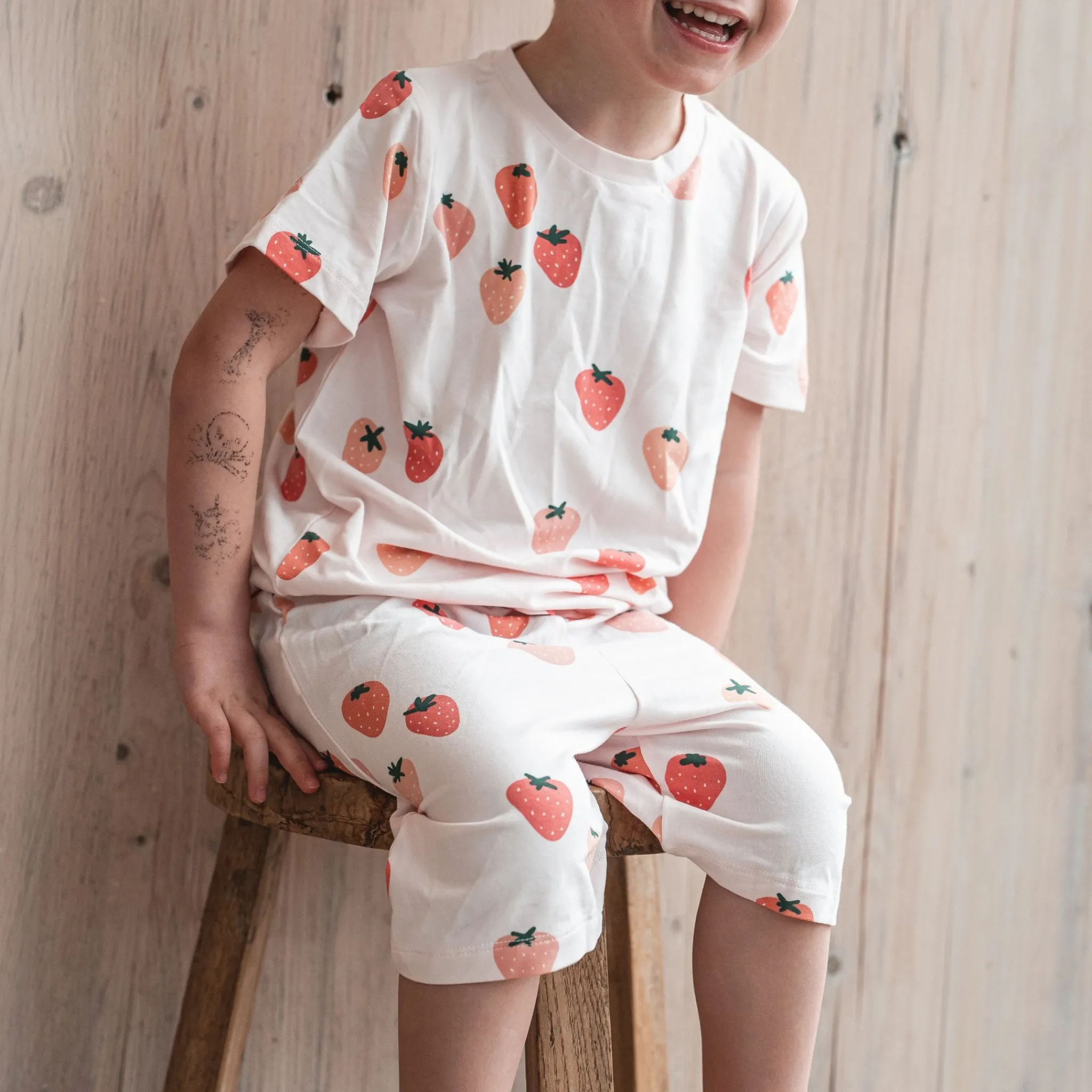 Barn Geggamoja Shorts|Bambukläder<Sommarset Bambu Strawberry