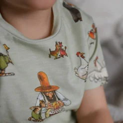 Barn Geggamoja T-Shirts<T-shirt Pettson och Findus Grön